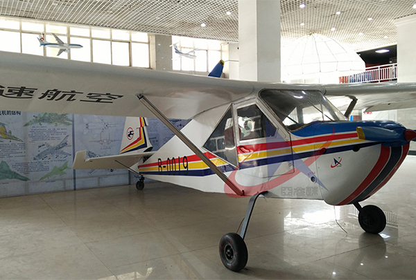 海燕650飛機(jī)復(fù)原